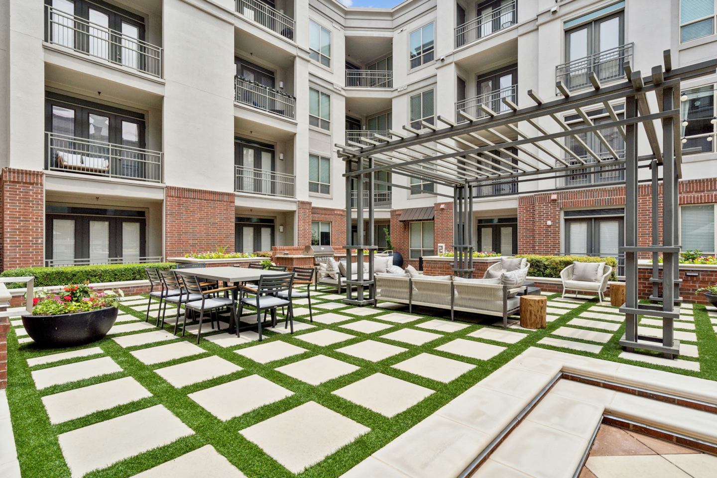ALARA Uptown Image 4