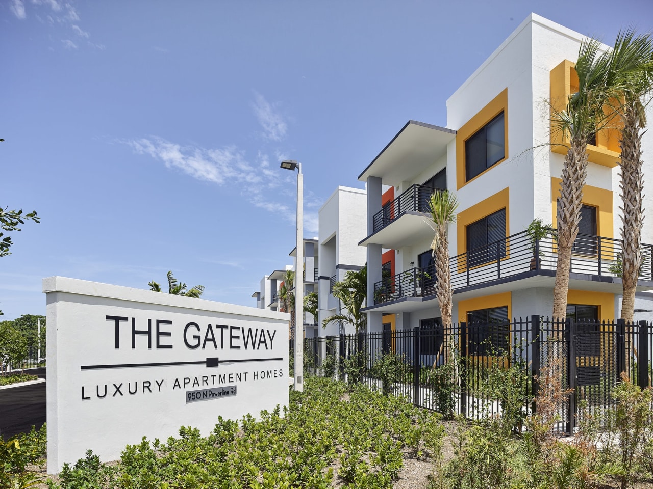 Gateway Luxury Apartments Image 2