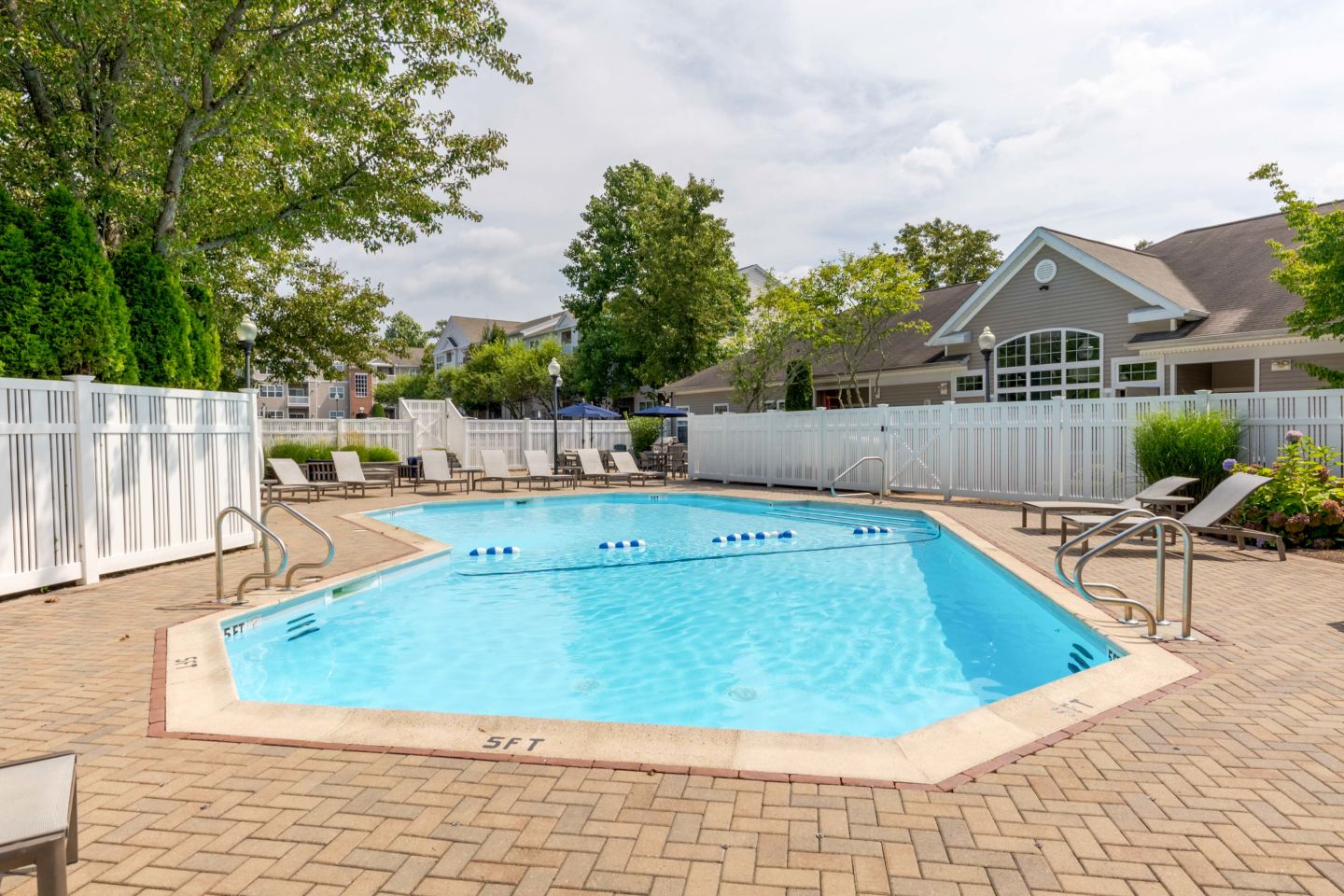 Greenwich Place Apartments Image 17