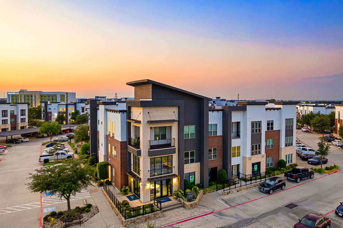 Bell Gateway Village Image 24