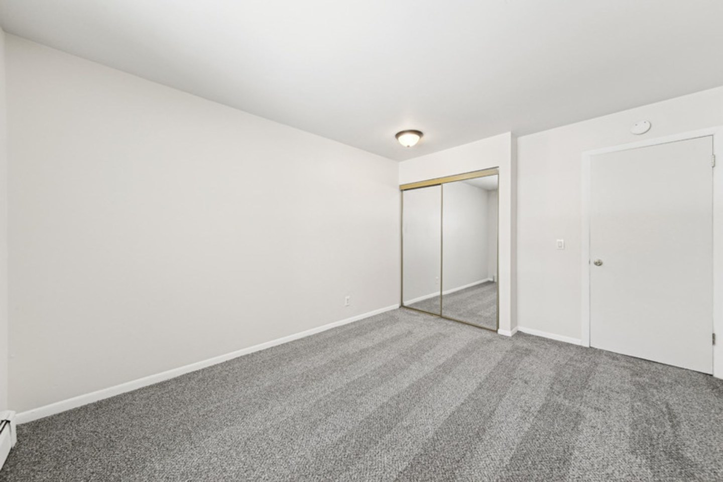 Williamsburg Apartments Image 17