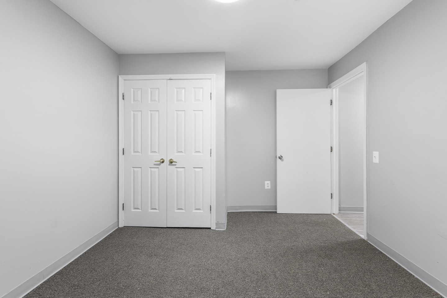 Edgewood Apartments Image 9
