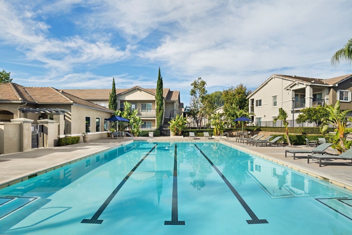 Del Mar Apartments Image 10