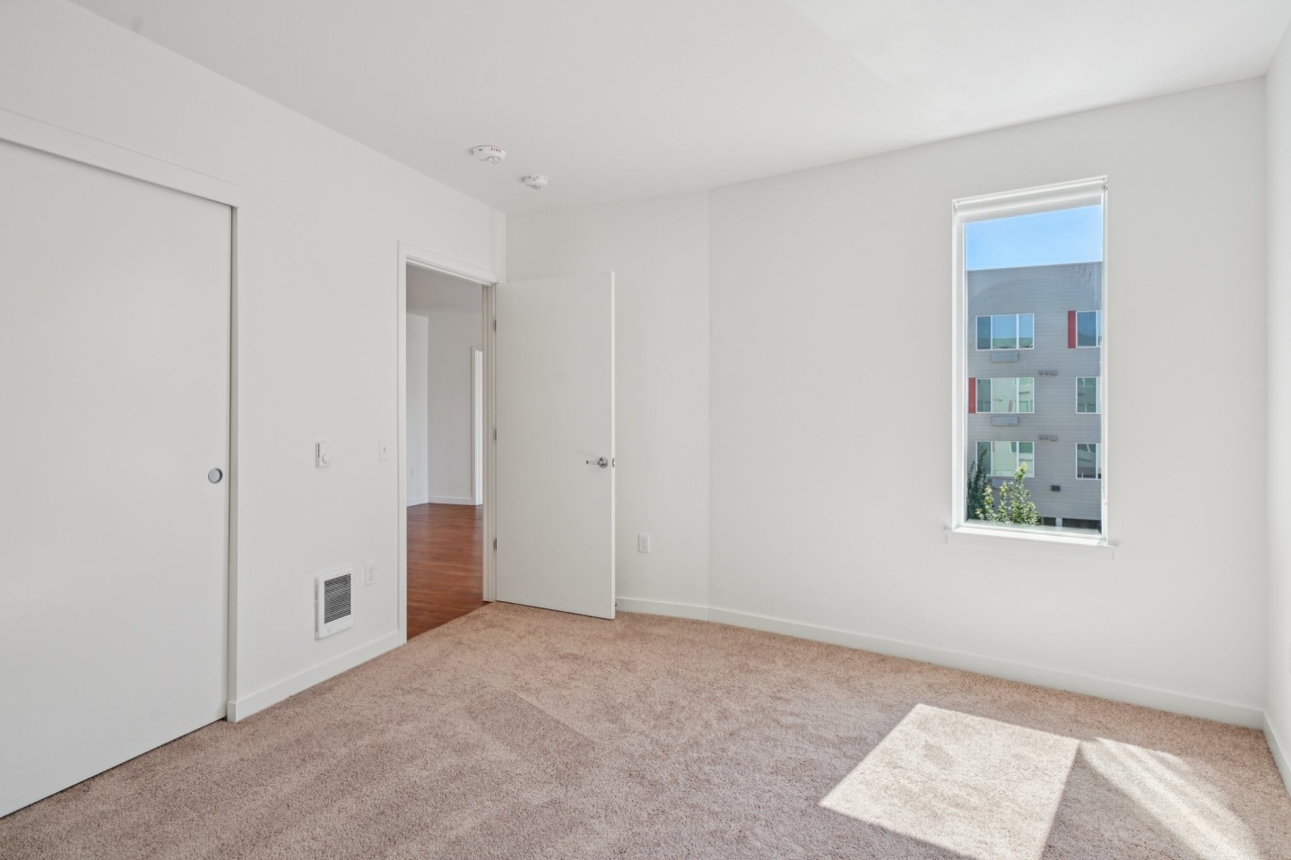 Hana Apartments Image 38