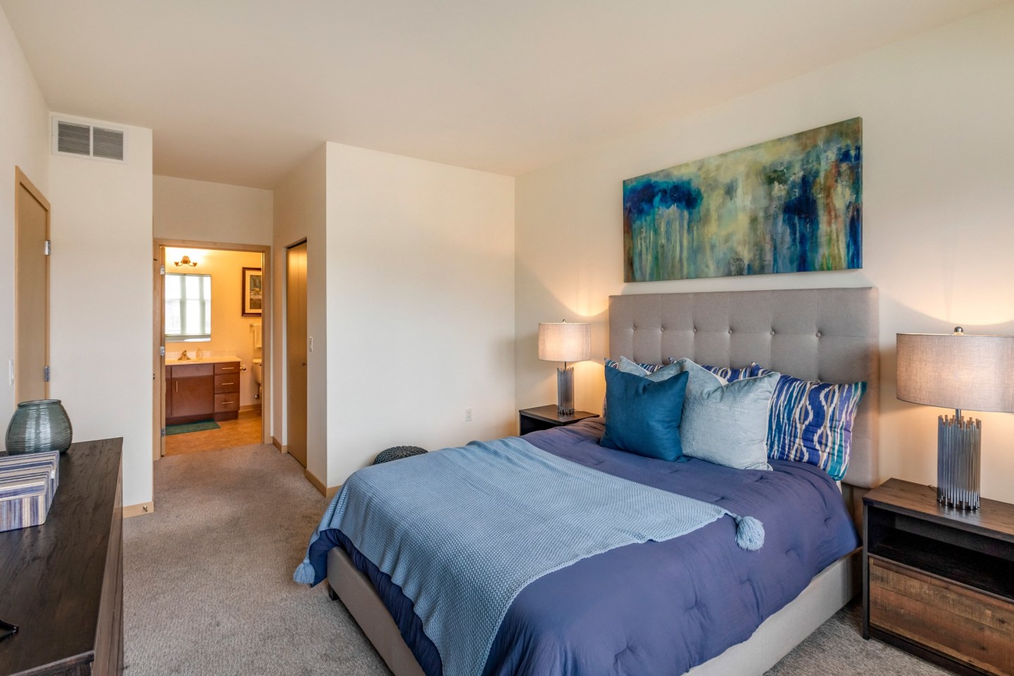 The Enclave Luxury Apartments Image 25