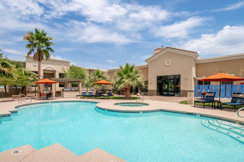 Equestrian Luxury Apartment Homes Image 12