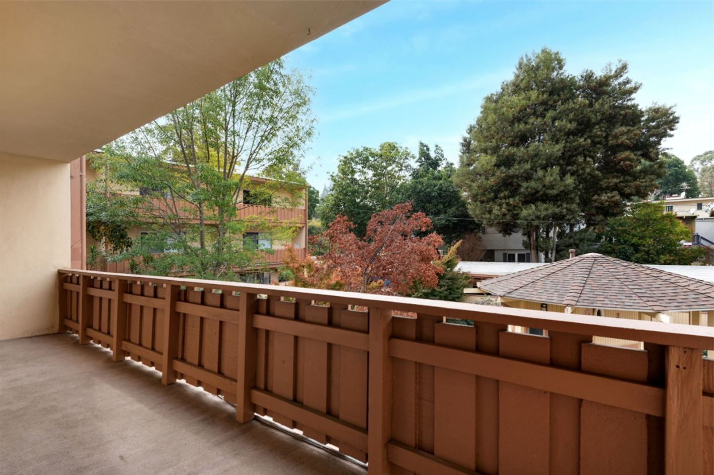 Stanford Garden Image 19