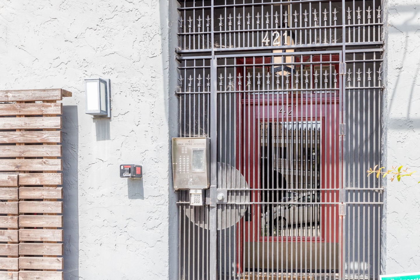 421 Van Dyke Avenue Image 12