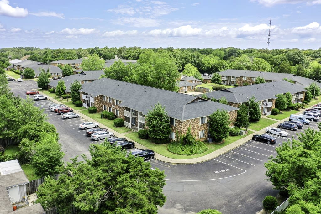 Briarwood Condominiums Image 12