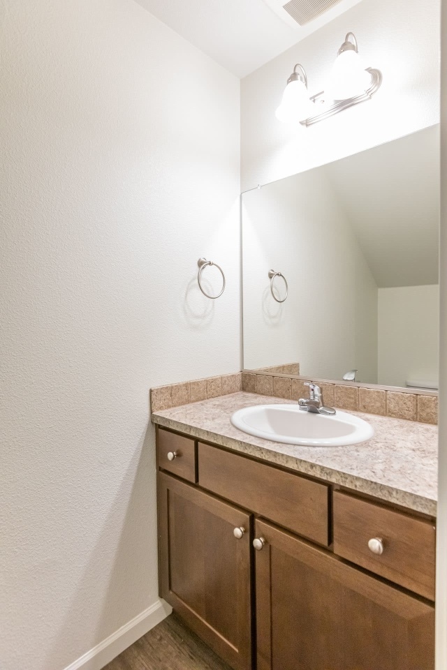 Fairview Court Townhomes Image 3
