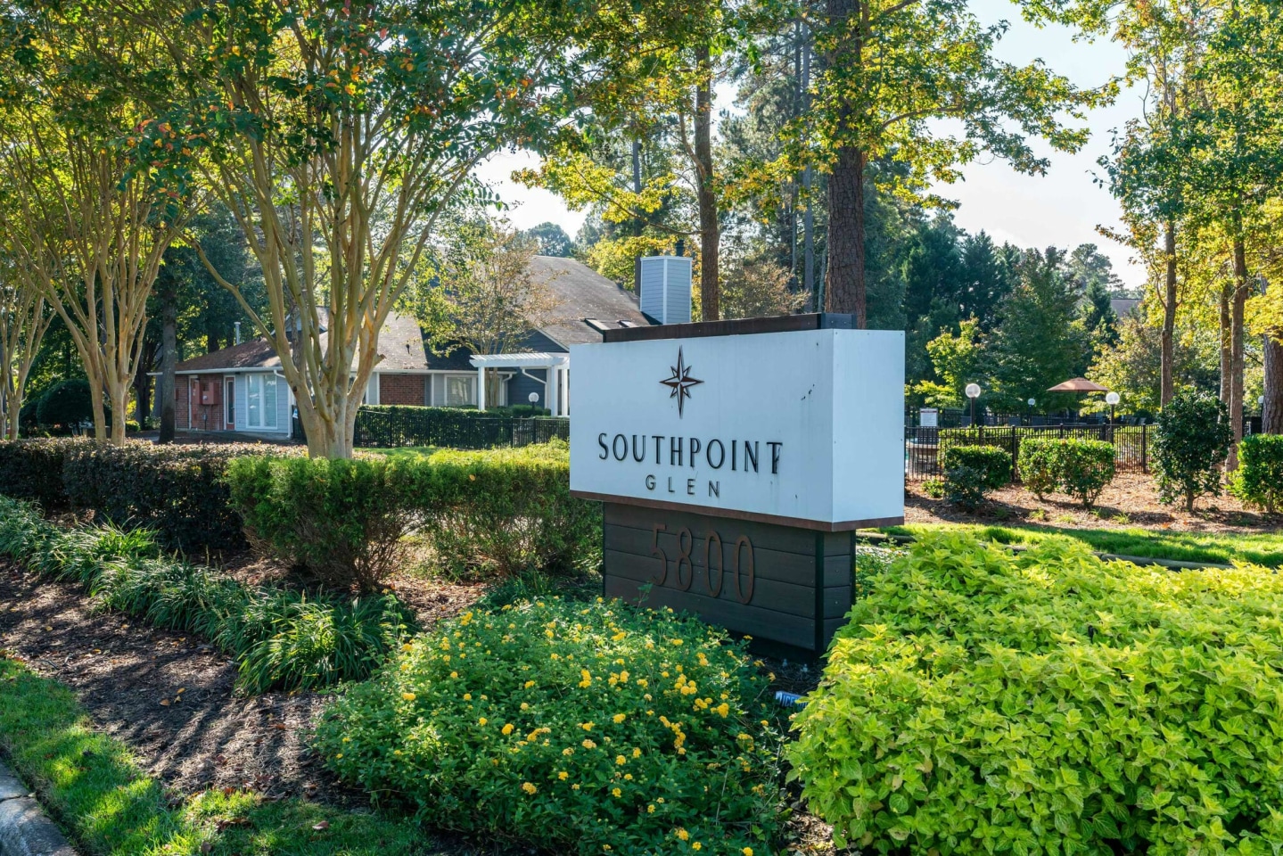 Southpoint Glen Image 19