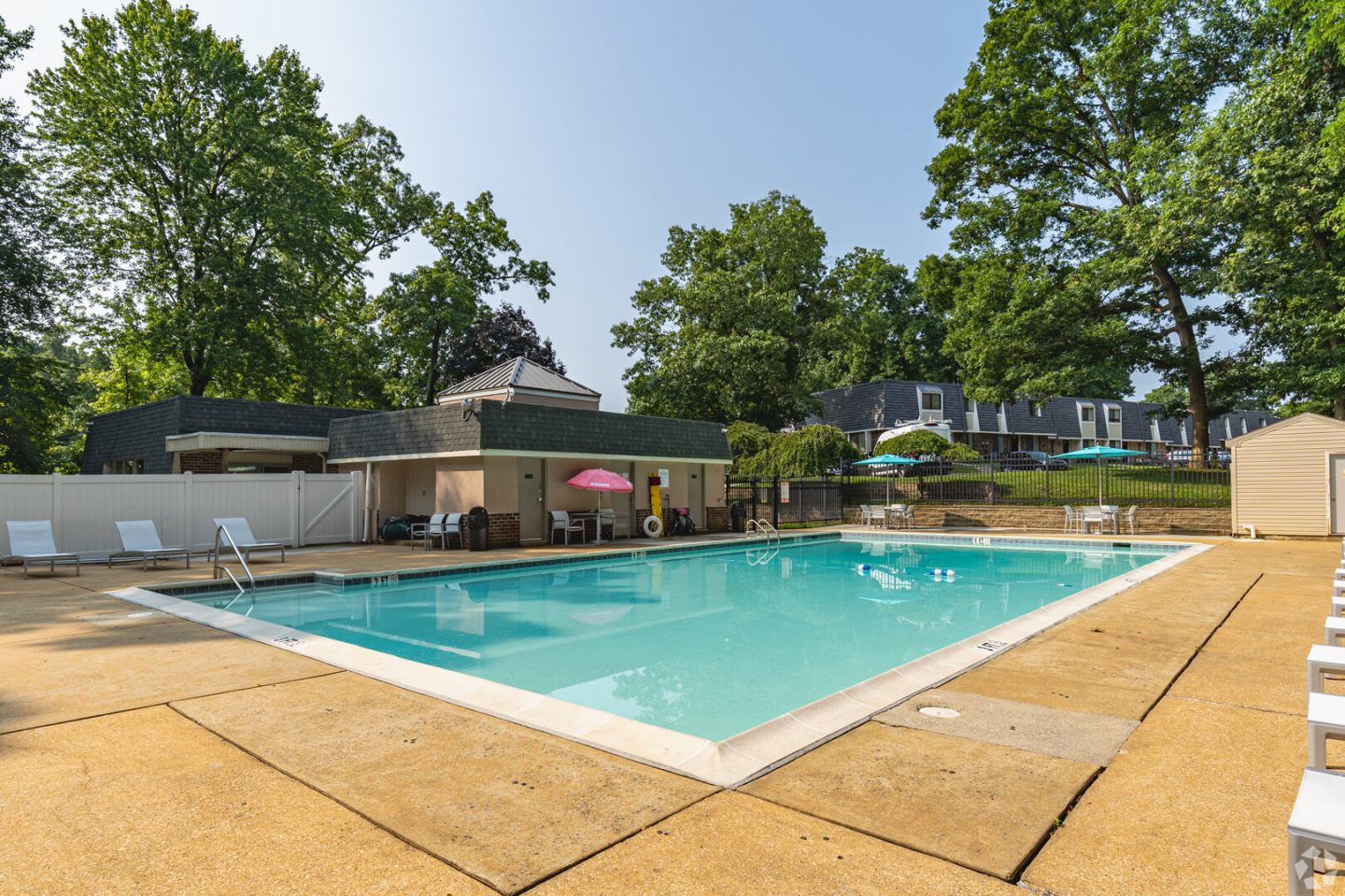 Buckingham Place Townhomes Image 1