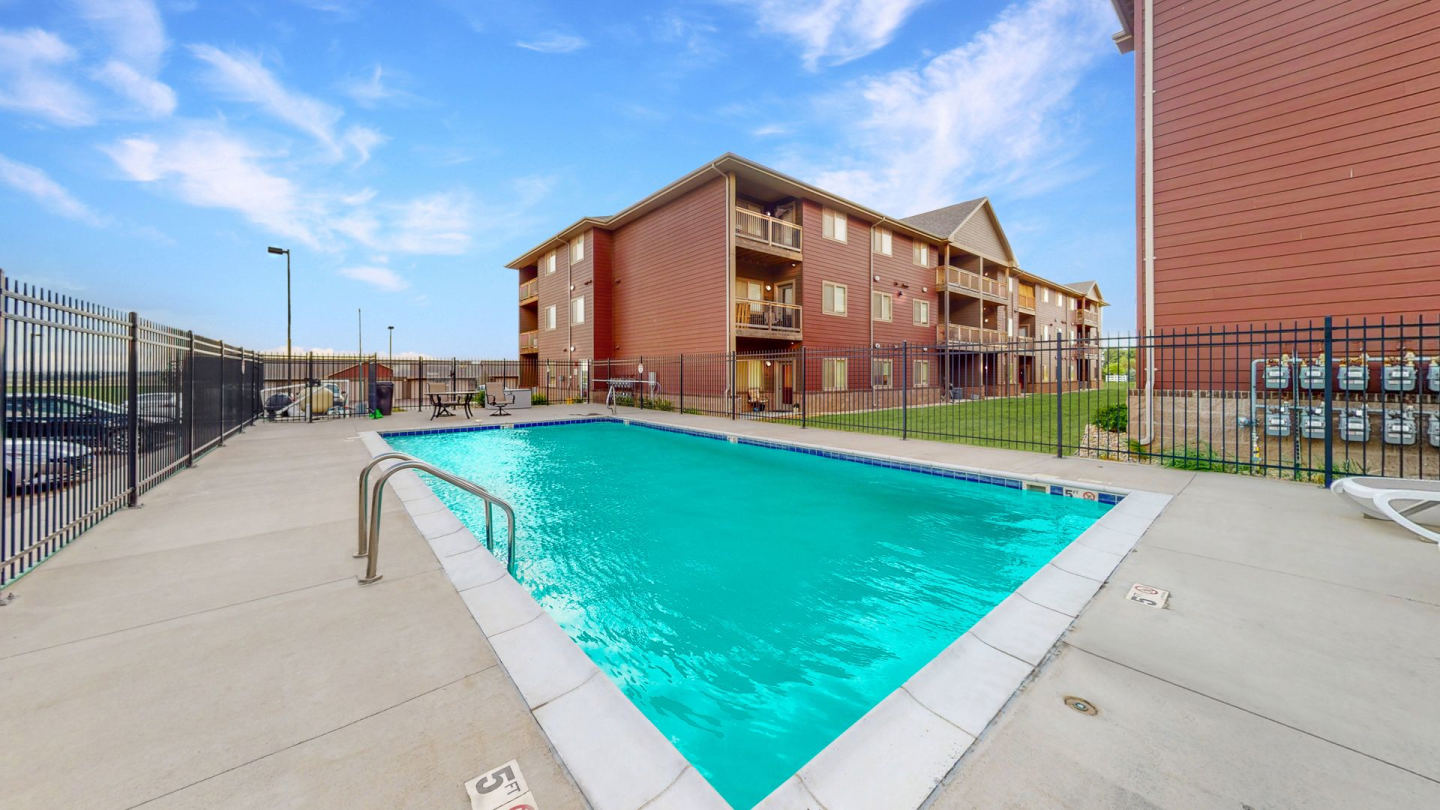 Sunset Villas Apartments Image 15