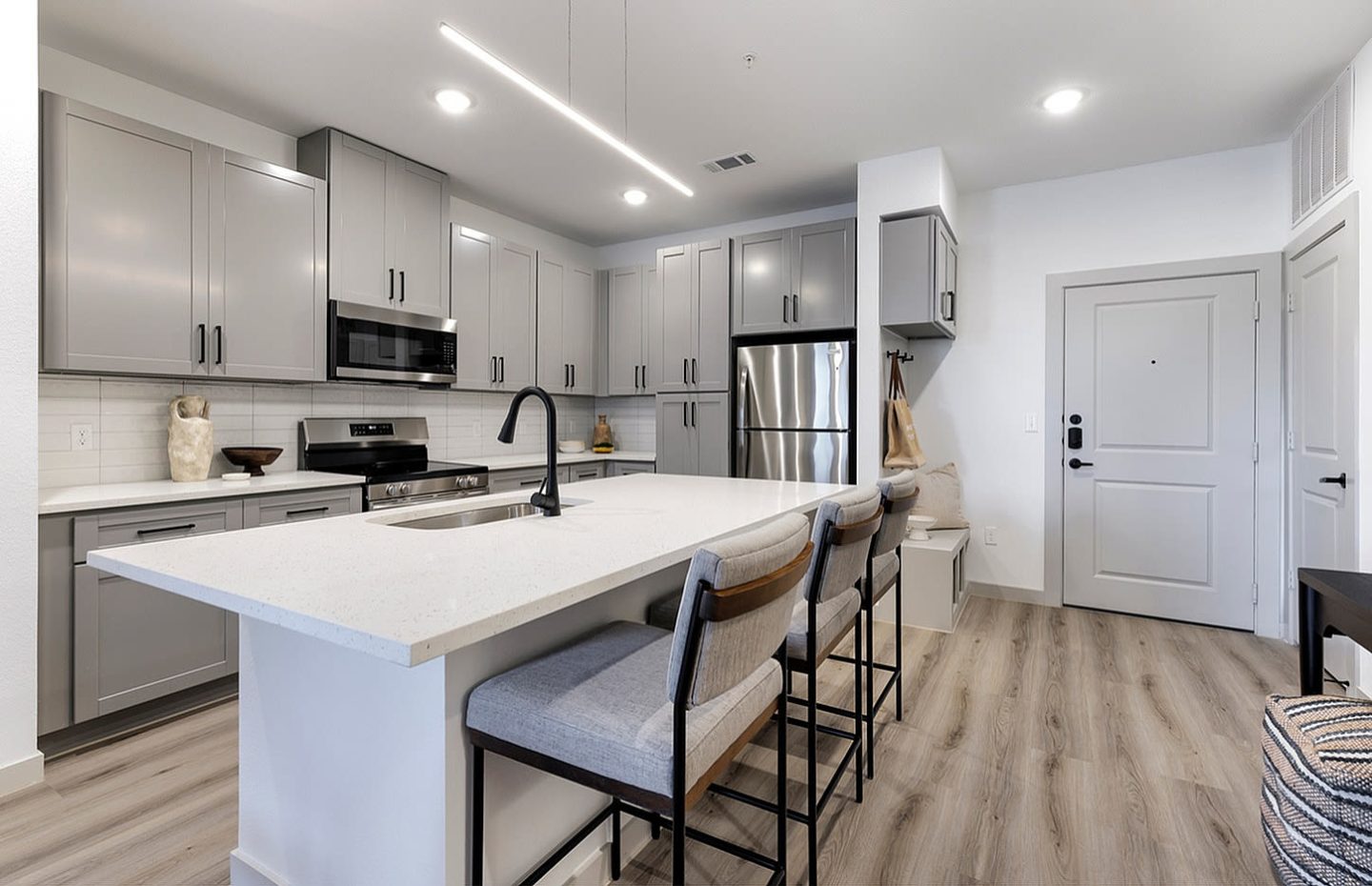 The Luxe at Lewisville Age 55+ Active Adult Apartment Homes Image 15