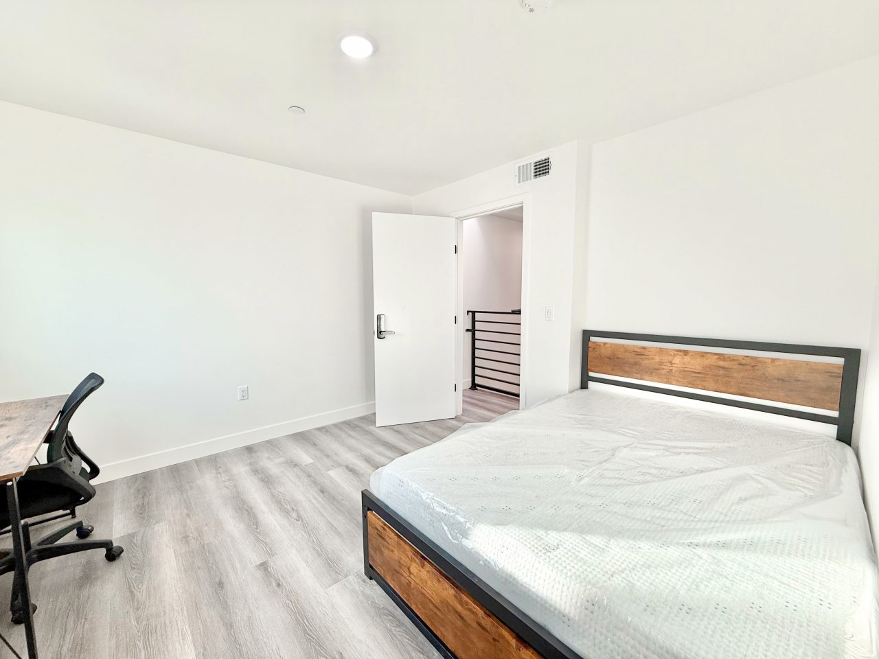 1329 W 36th Street - Co-Living Housing Image 33