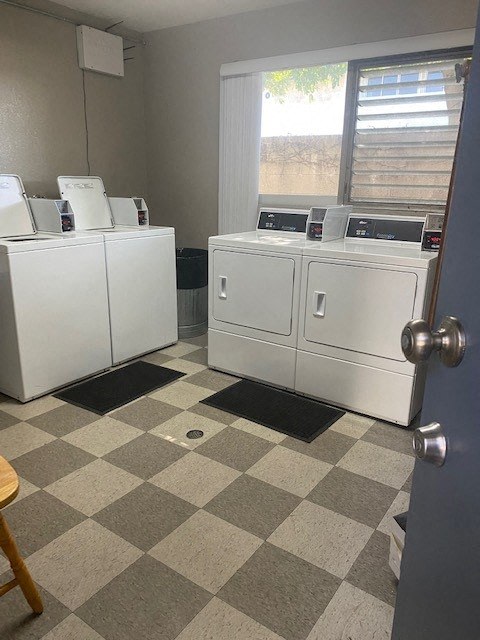 Tustin Arms Apartment Homes Image 4
