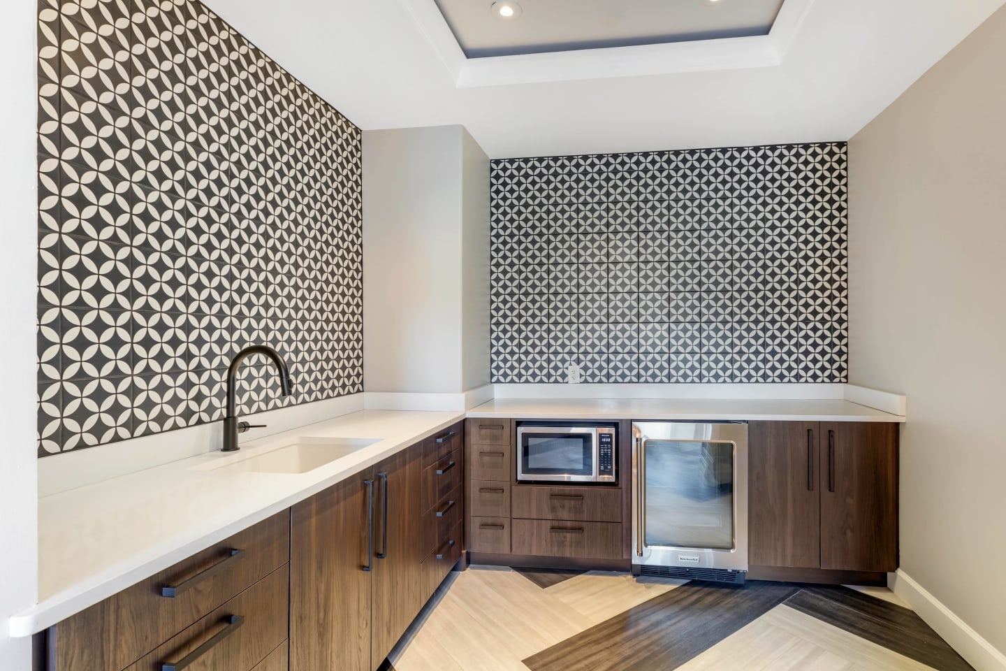 4550 Cherry Creek Image 43