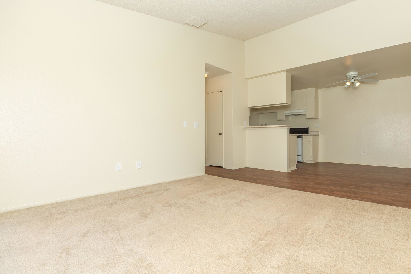Harbor Point Apartments Image 17