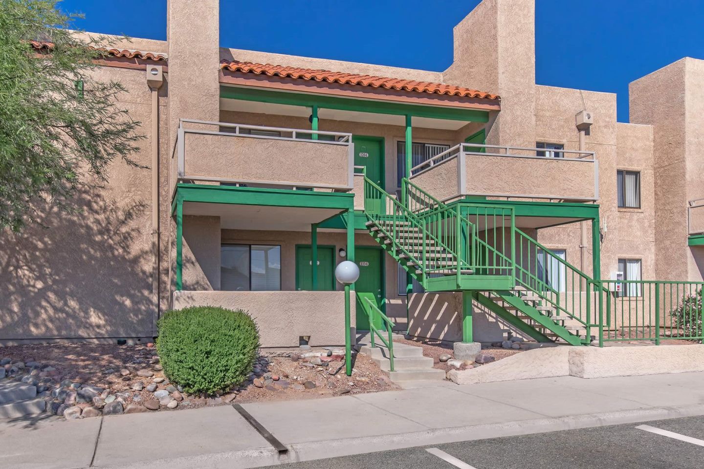 Broadmoor Apartments Image 8
