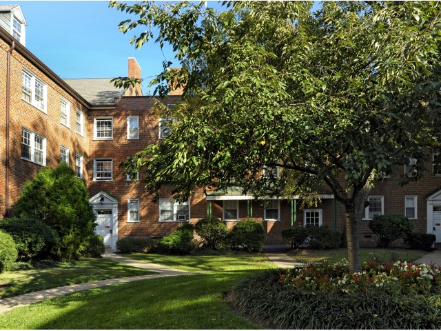 Harvard Village Image 76