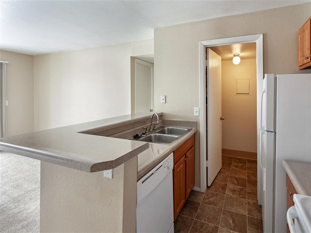 James Pointe Apartments Image 26