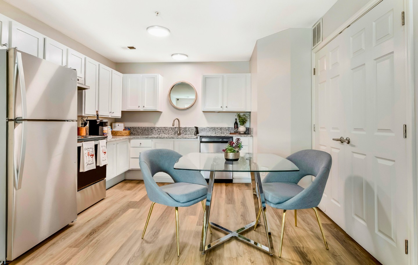 Oak Pointe Apartments Image 1