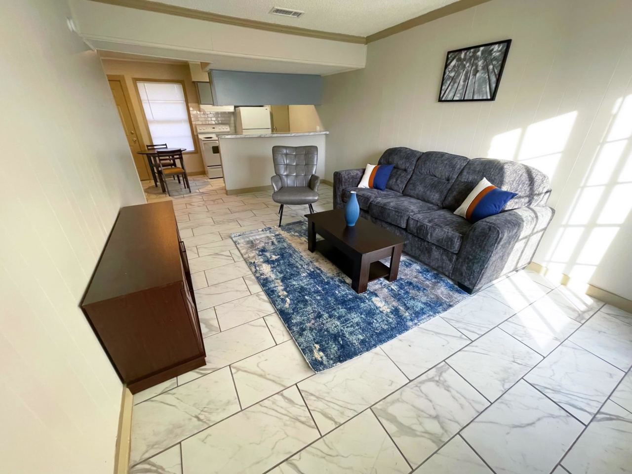 Commerce Village Apartments Image 7