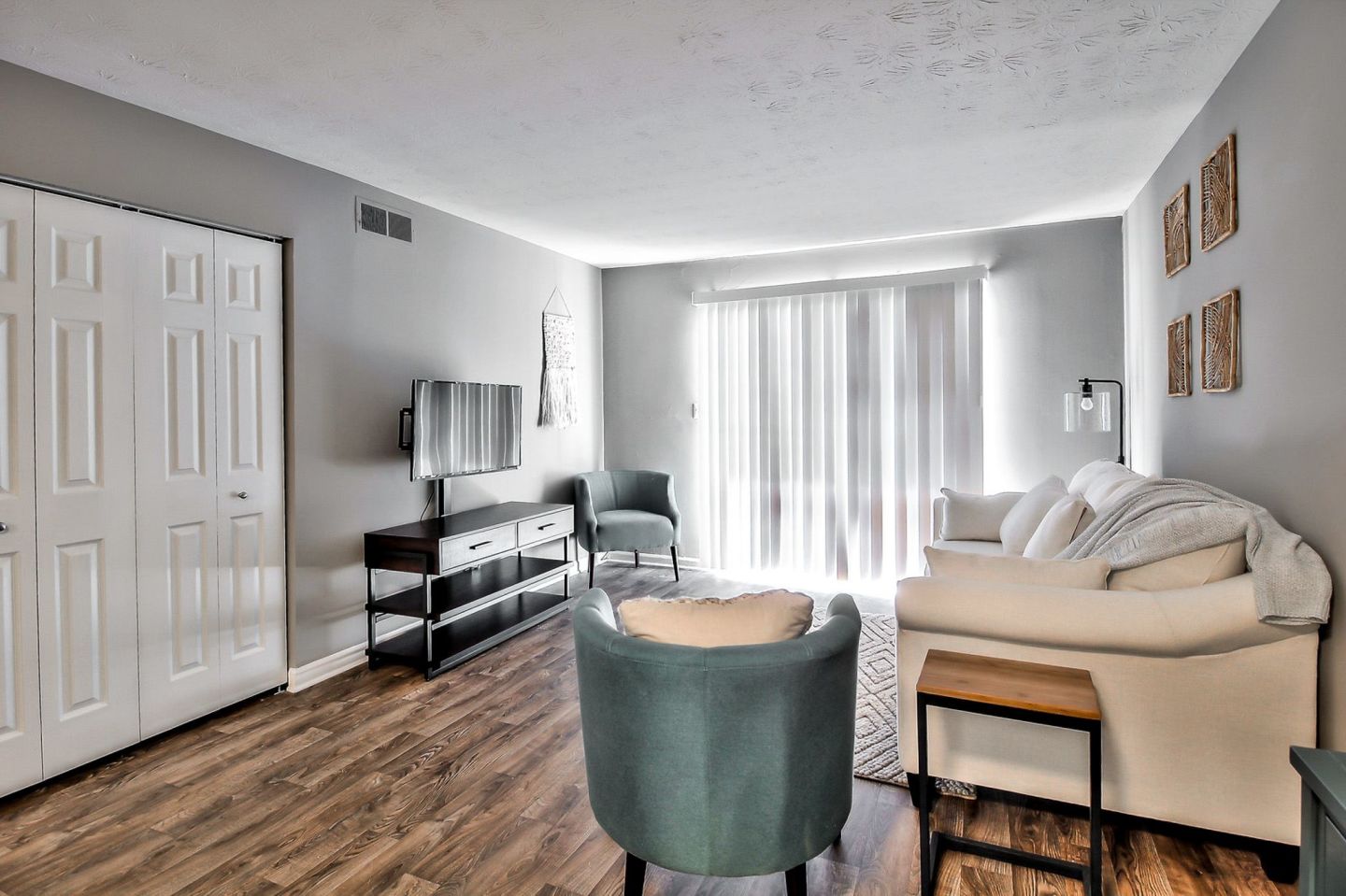 The Pops Apartments Image 2