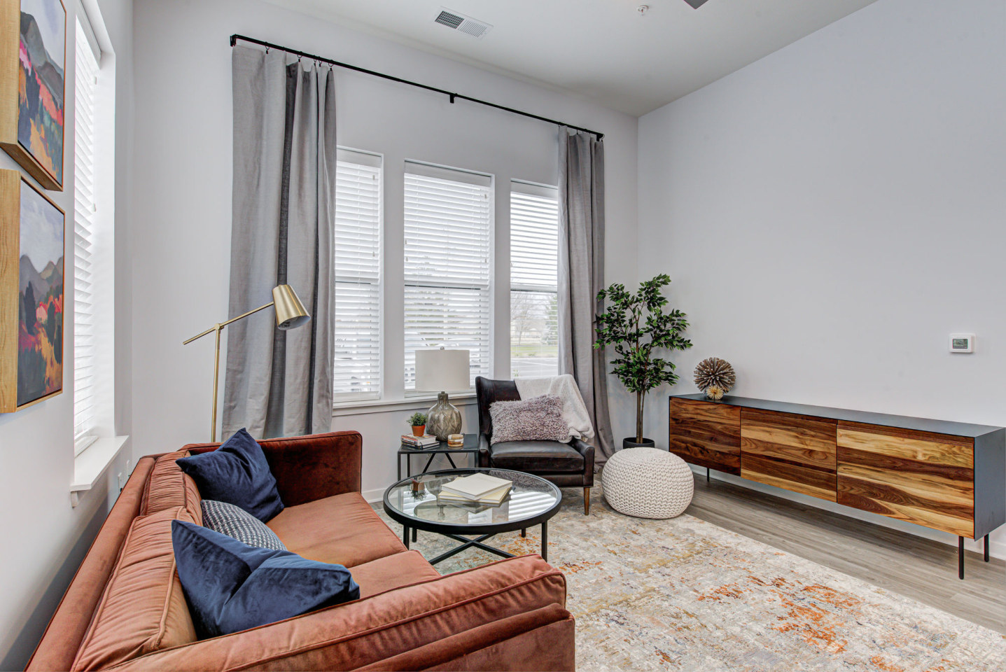 Pullman Pointe Image 34