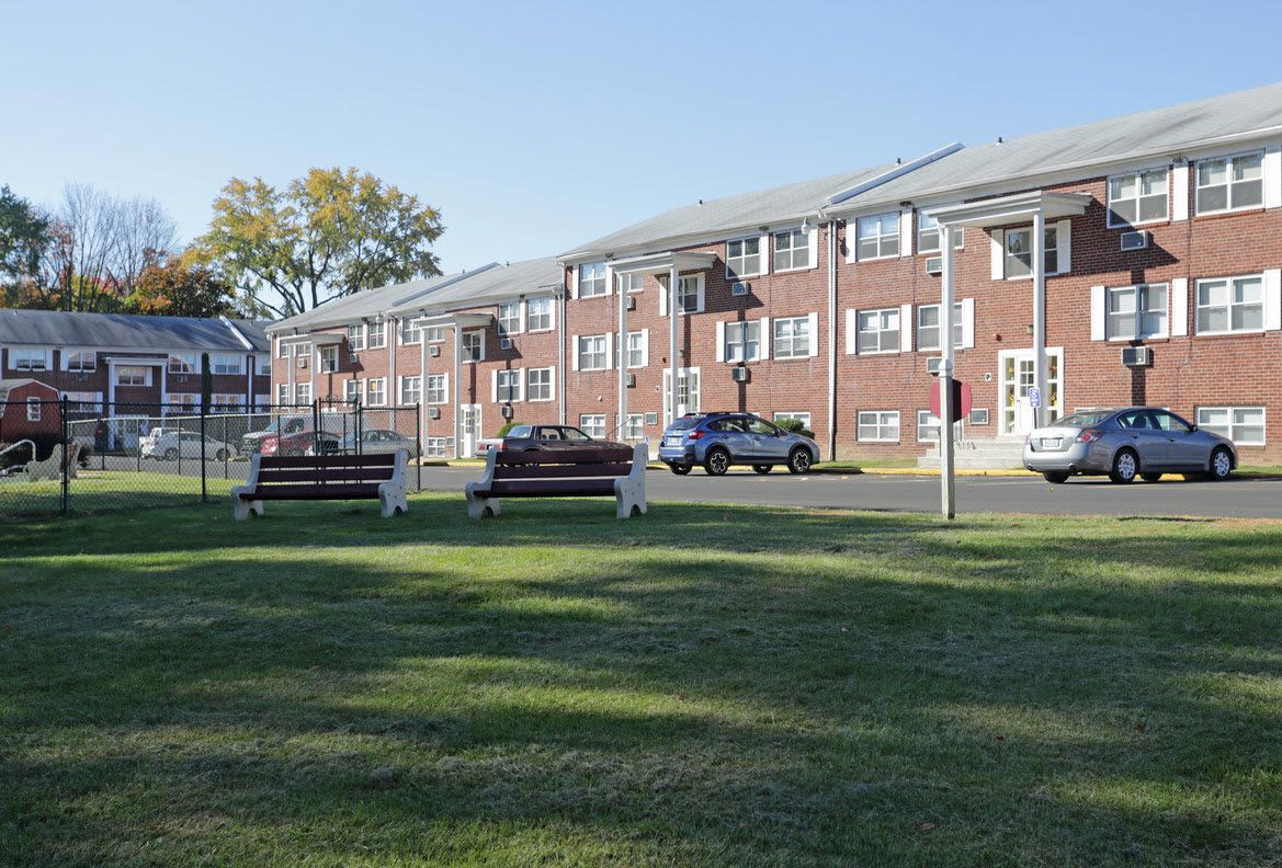 Bellevue Court Image 20