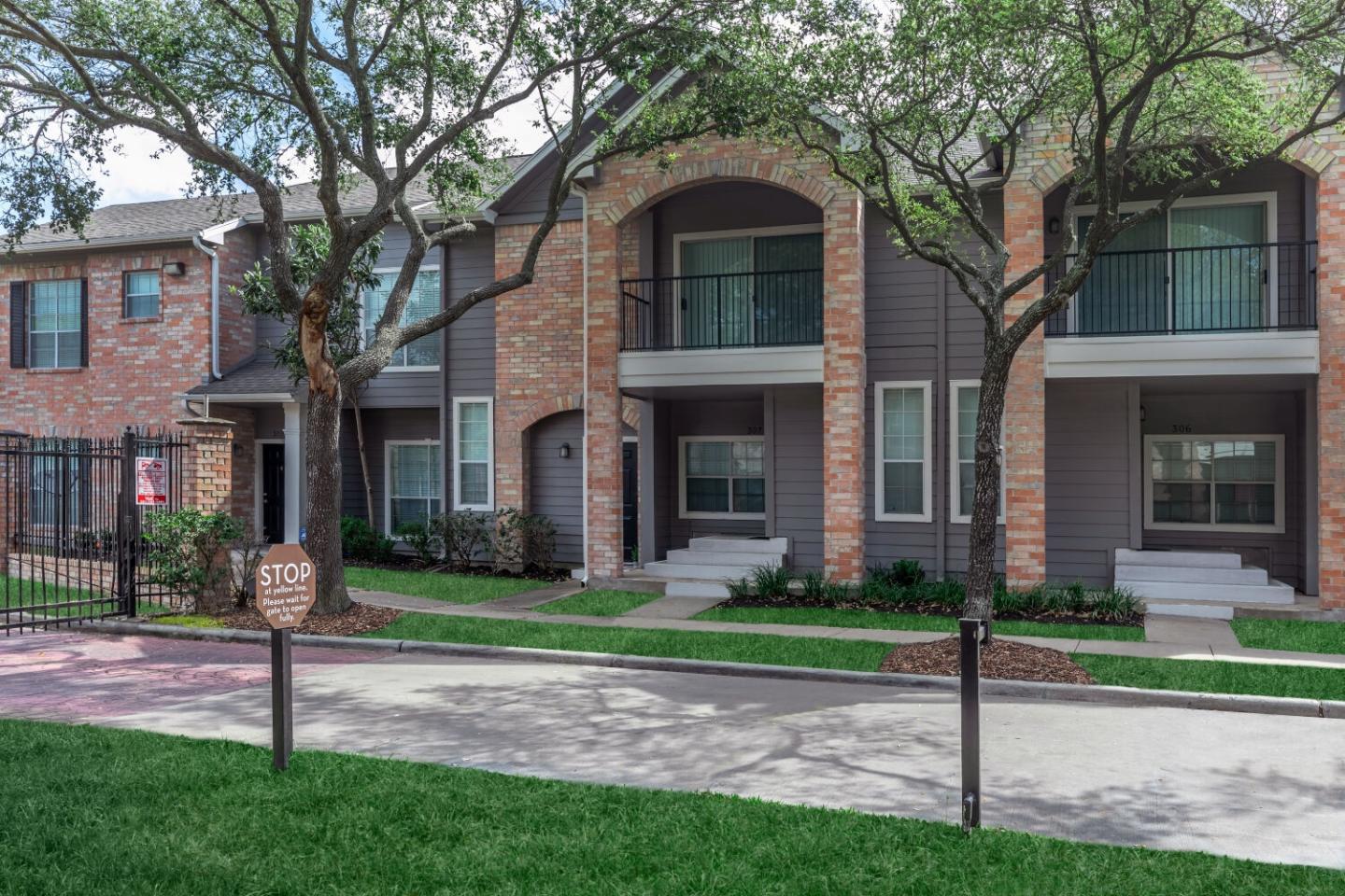 Richmond Towne Home Apartments Image 18