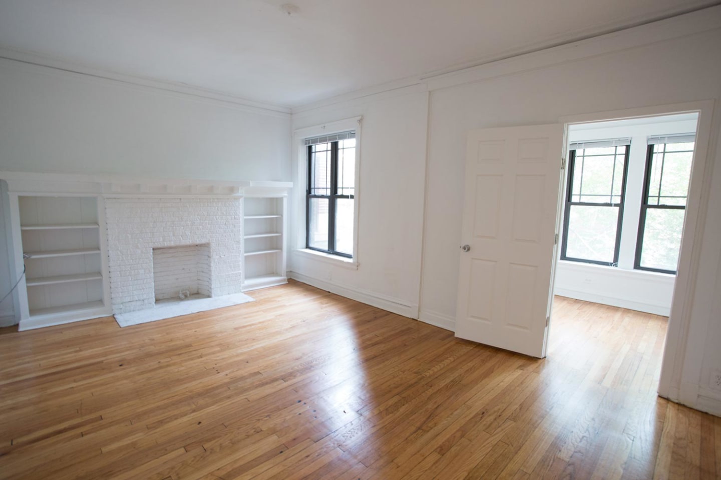 5452 S Ellis Image 16