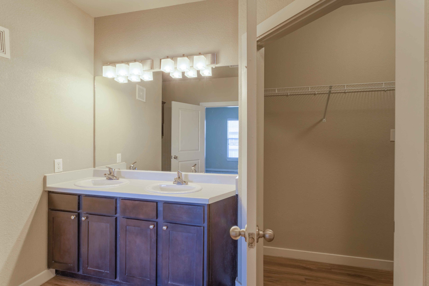 Century Palm Bluff Image 28