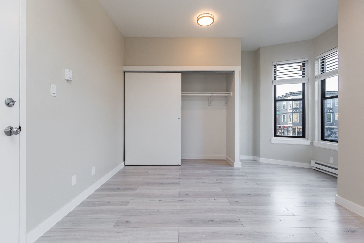 2385 Folsom Image 7