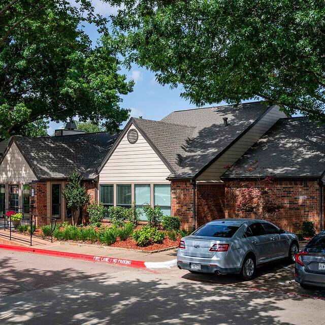 Park West Apartments Image 14