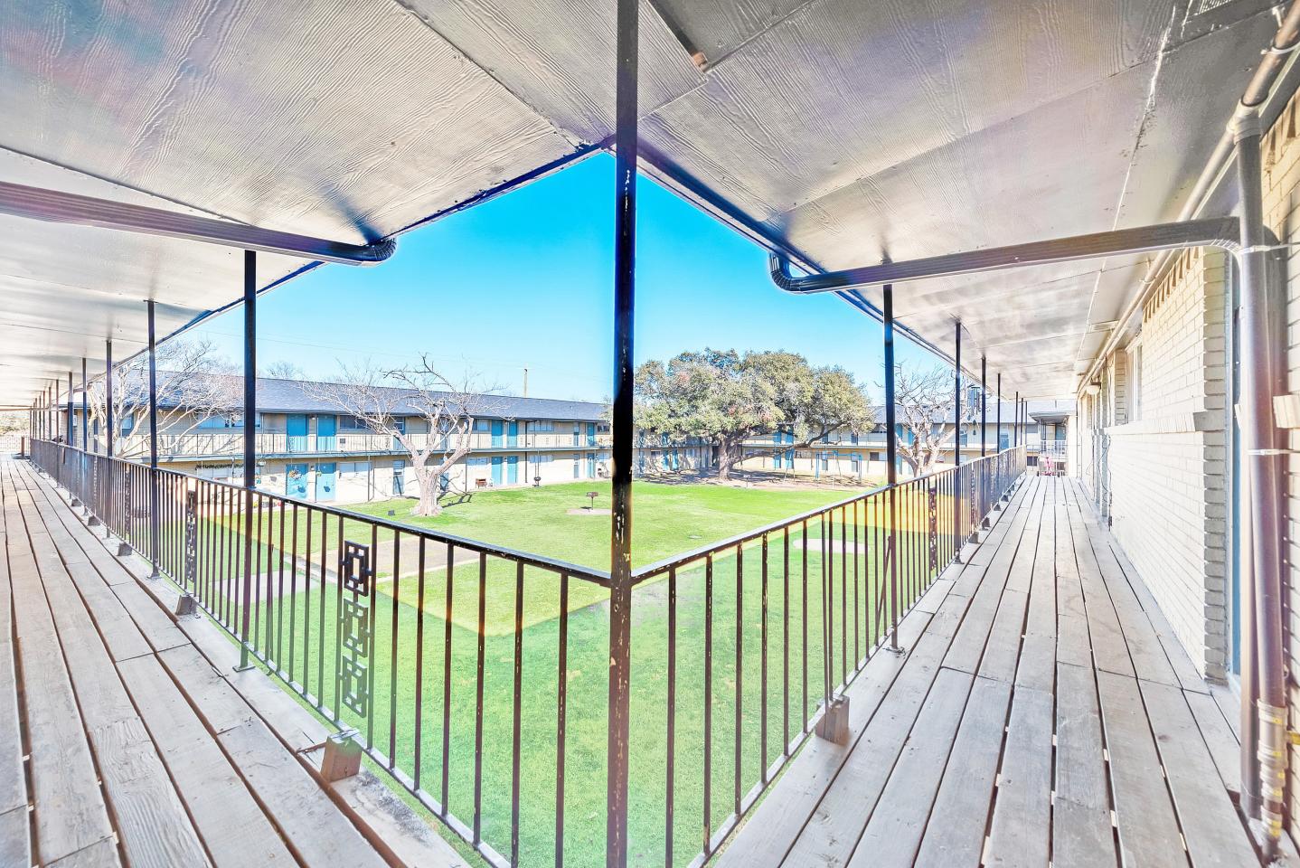 Orchard Hills Apartments Image 4