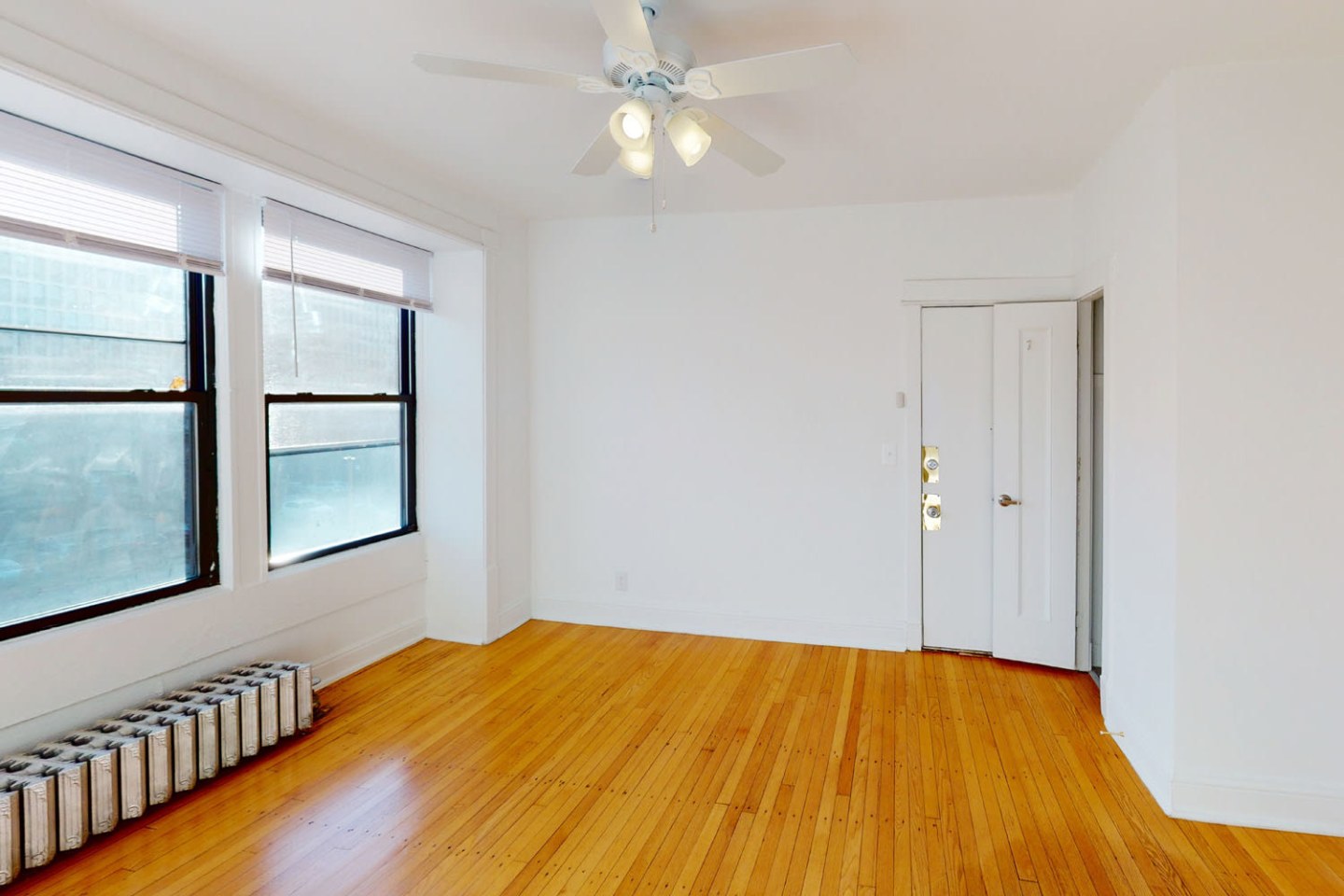 5457-5459 S. Blackstone Avenue Image 7