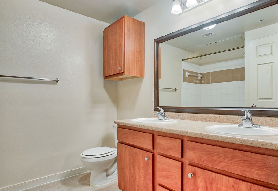 Mission Oaks Apartment Homes Image 10
