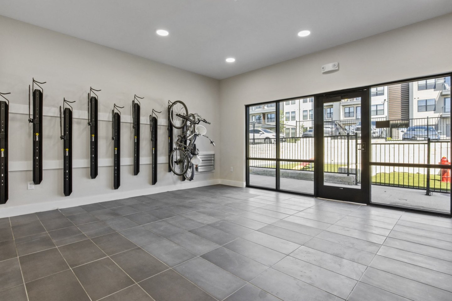 La Tierna Apartments Image 4