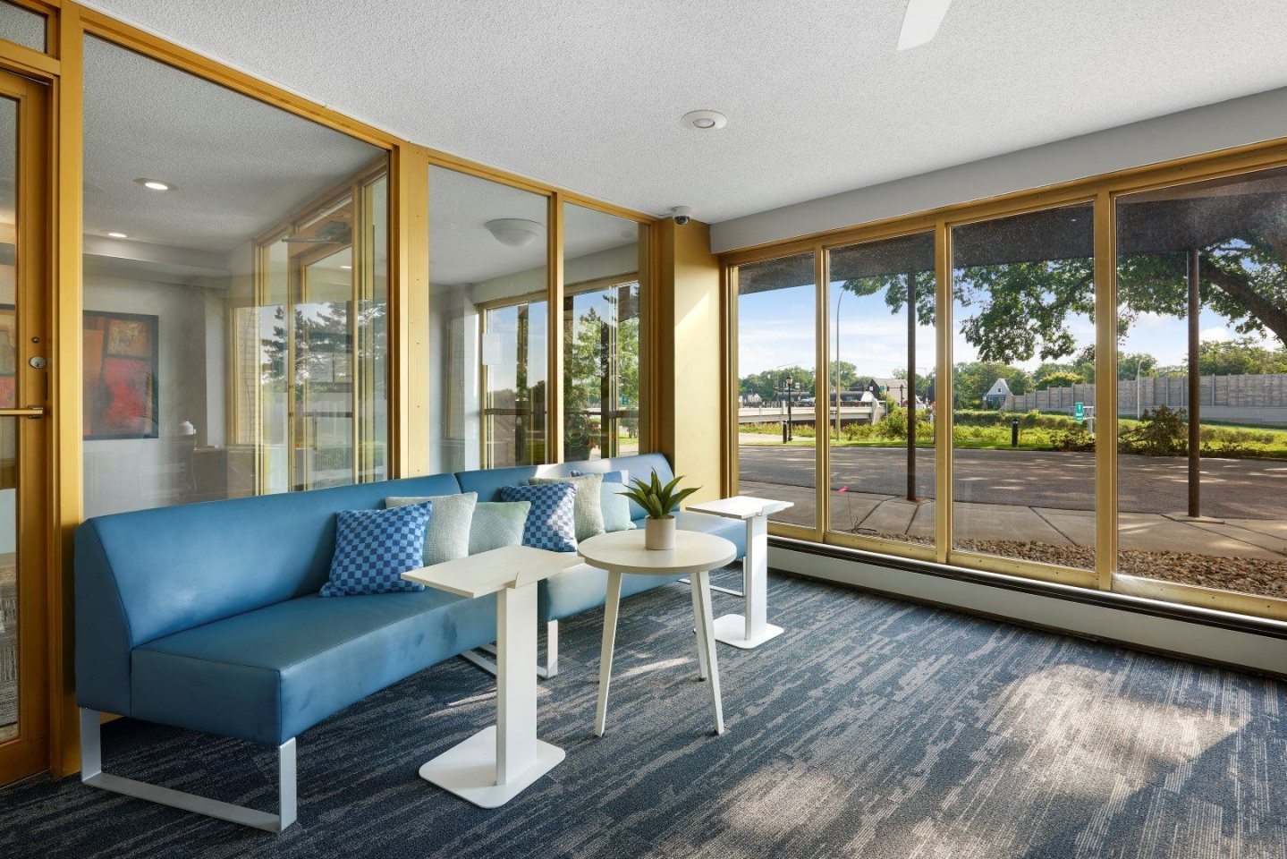 Boulevard 100 Image 19