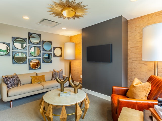 2501 Beacon Hill Image 24