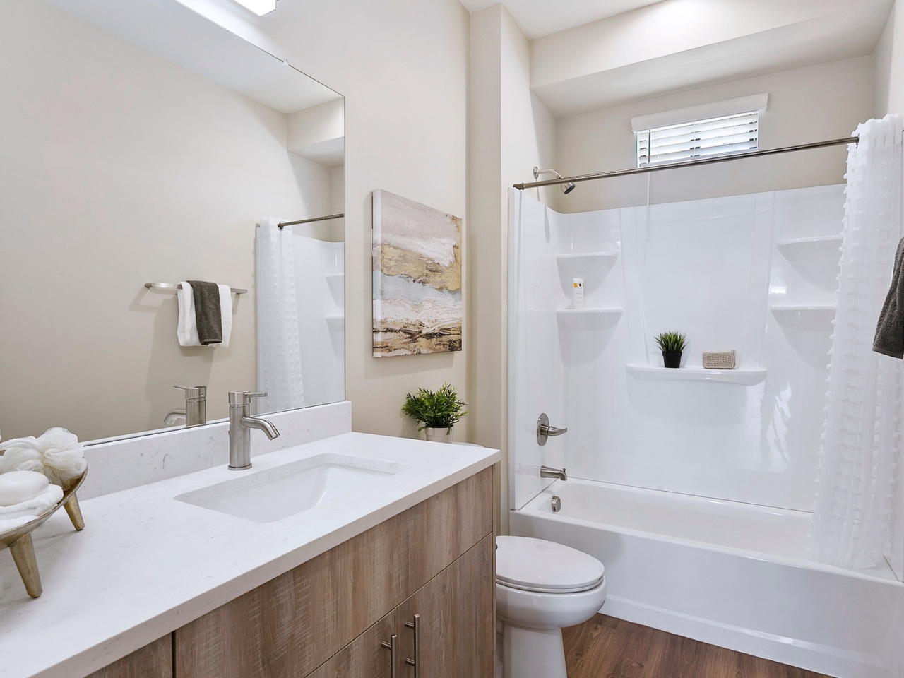The Hardy Tempe Townhome Living Image 8
