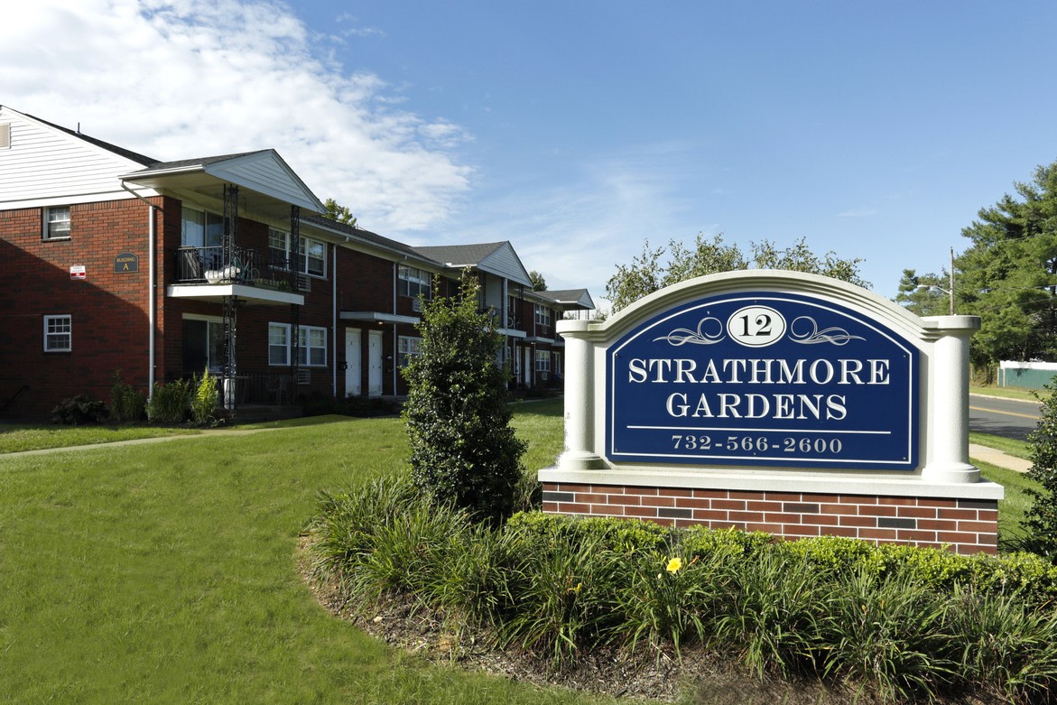 Strathmore Gardens Image 1