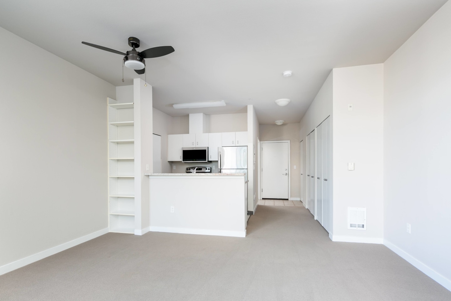 Pacific Pointe Apartments Image 19