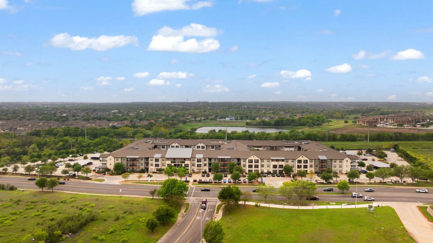 Oaks on Marketplace Image 79