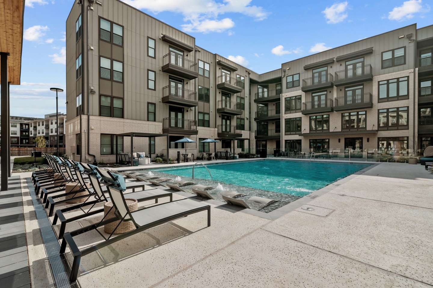 Lenox Katy Crossing Image 45