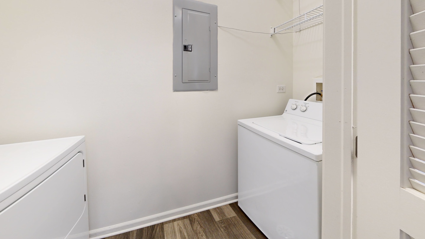 Dwell At Naperville Image 13