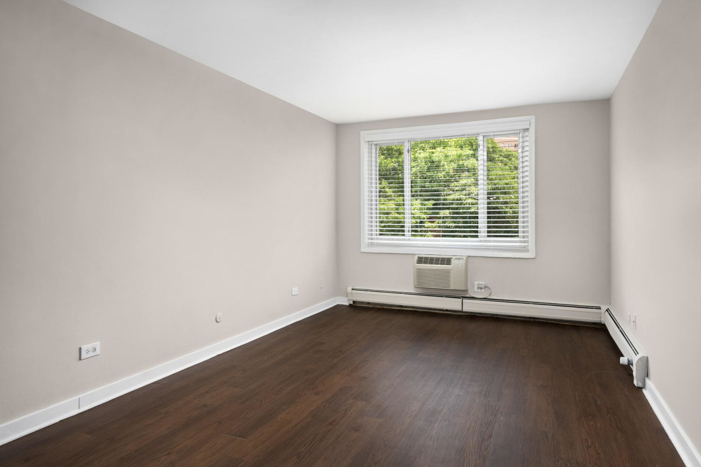 Reside 707 Image 3