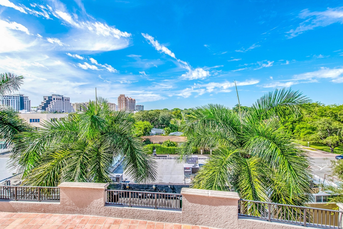 Gables Grand Plaza Apartments Image 34