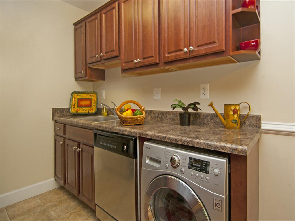 Parke Crescent Image 12